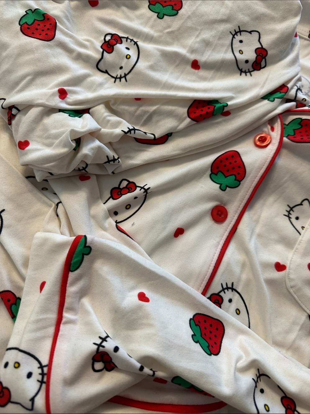 NWT Sanrio Hello Kitty Pajama Set Size Small - Picture 4 of 5